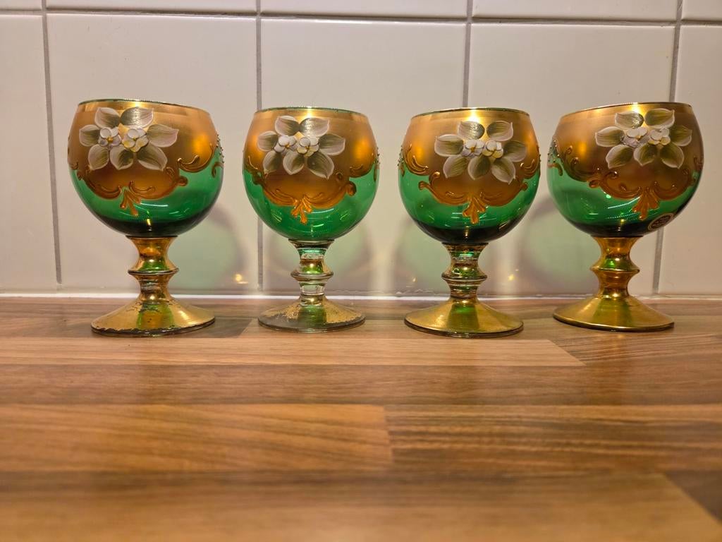 4 Originele Murano Wijnglazen Groen met Gouden Details, Antiek en Kunst, Antiek | Glas en Kristal, Ophalen of Verzenden