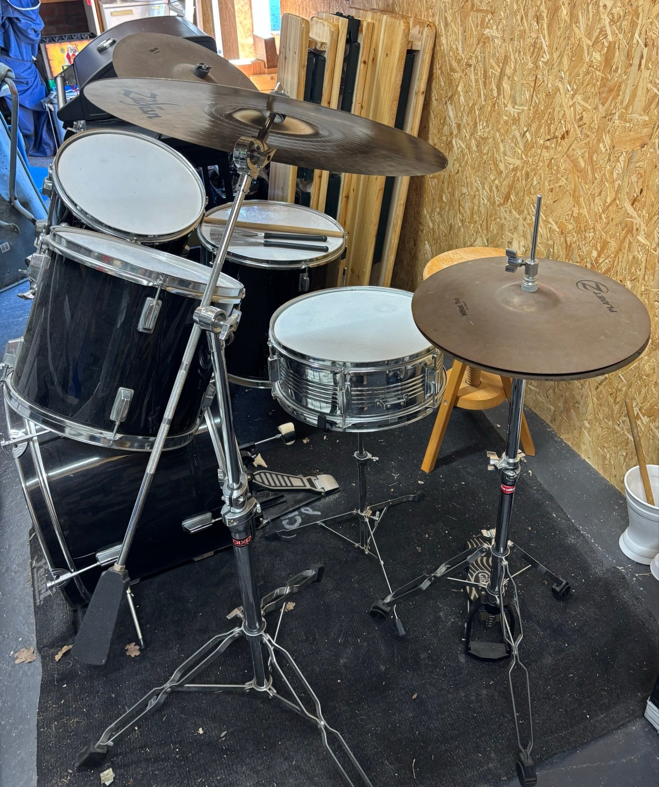 Compleet drumstel met bekkens en kruk, Muziek en Instrumenten, Drumstellen en Slagwerk, Ophalen, Gebruikt, Overige merken
