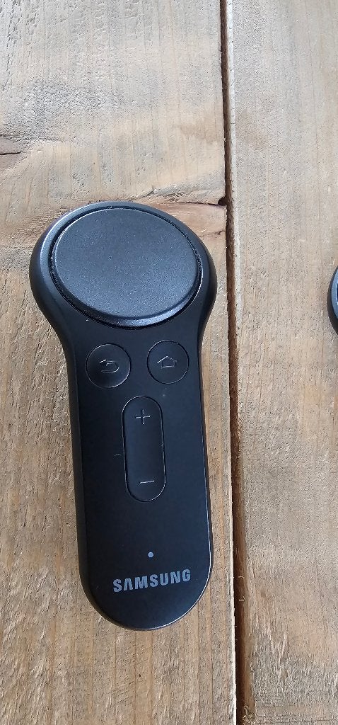 2 x Originele Samsung Gear VR Controller (Model: ET-YO324), Spelcomputers en Games, Virtual Reality, Ophalen of Verzenden, Zo goed als nieuw