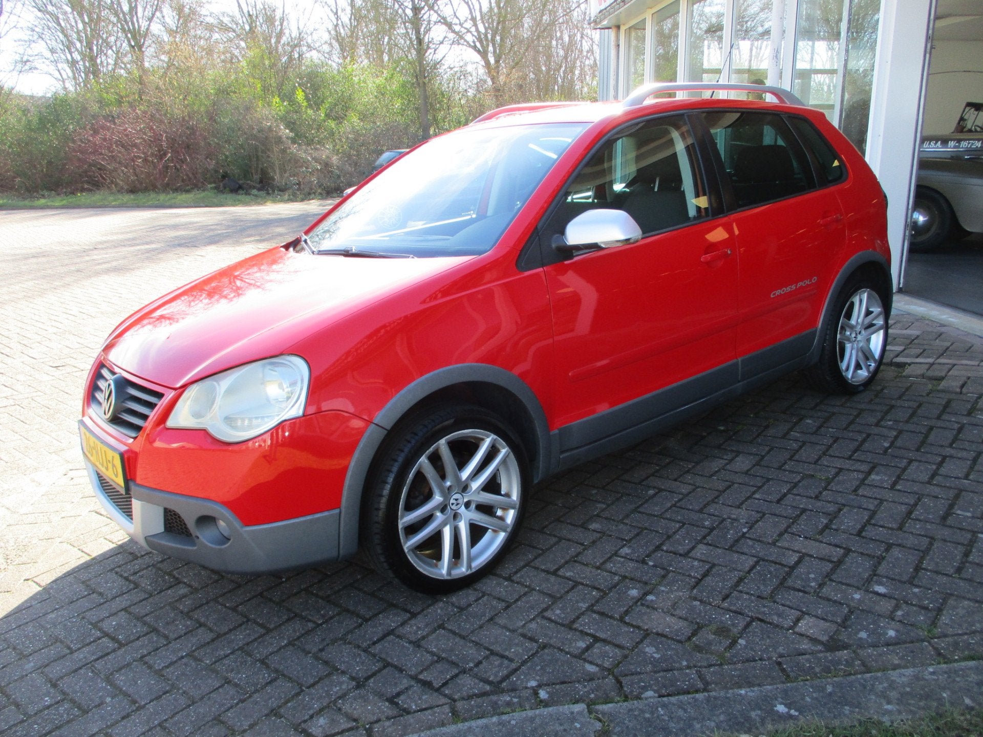 Volkswagen Polo 1.4-16V Cross Nette Auto! (bj 2009), Voorwielaandrijving, Startonderbreker, Gebruikt, 82 pk
