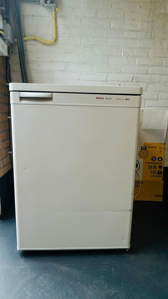 Bosch vriezer, Witgoed en Apparatuur, Vriezers en Diepvrieskisten, Gebruikt, Minder dan 85 cm, Minder dan 60 cm, Ophalen