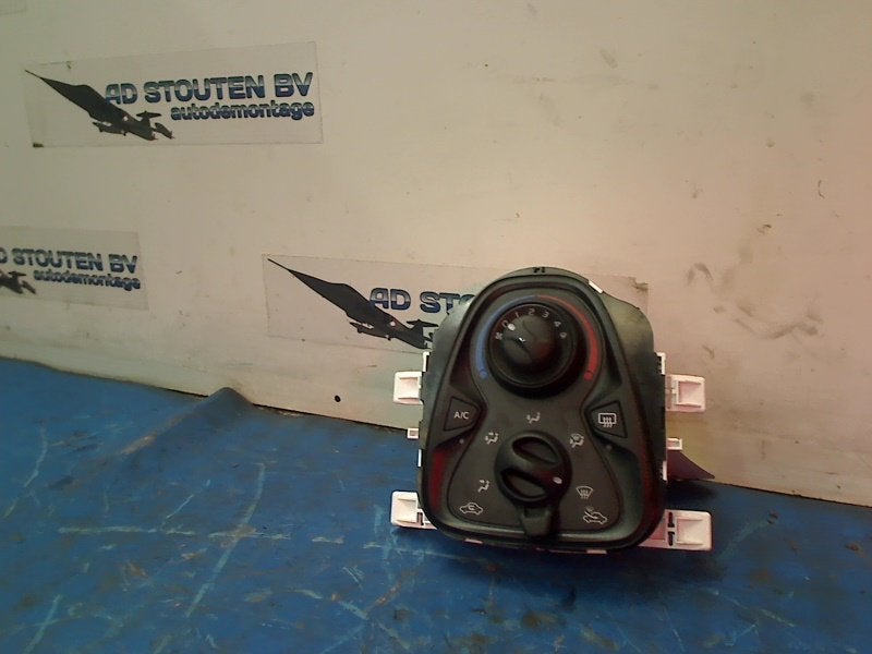 Bedieningspaneel Climate Control Citroën C1 2021 55900YV030, Gebruikt, Citroën, Kontakt-citroen@citroen.com, Citroën Deutschland GmbH
