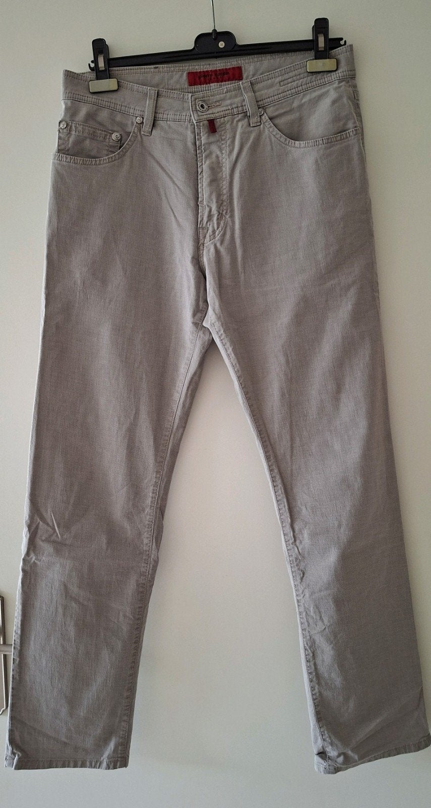 PIERRE CARDIN herenbroek, Ophalen, Gedragen, Beige