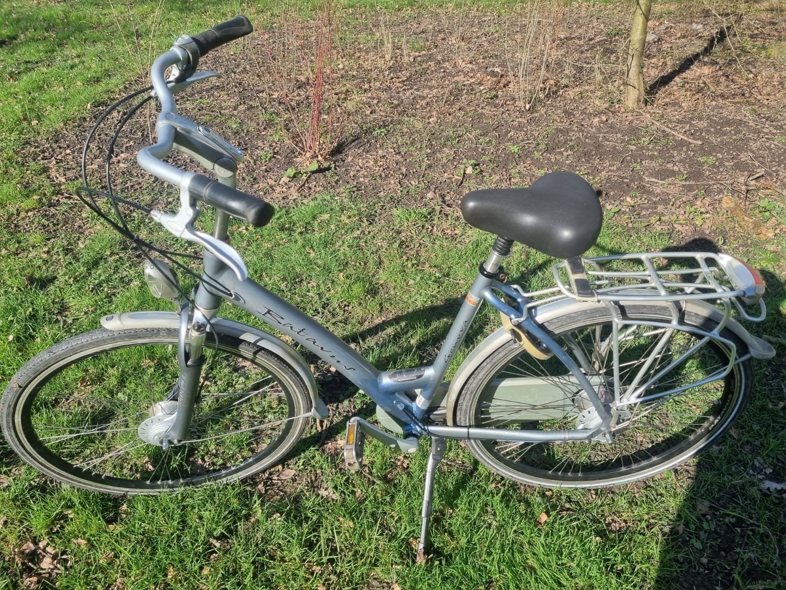 Foto 16 van Batavus Genova Damesfiets - 28 inch, 8 versnellingen