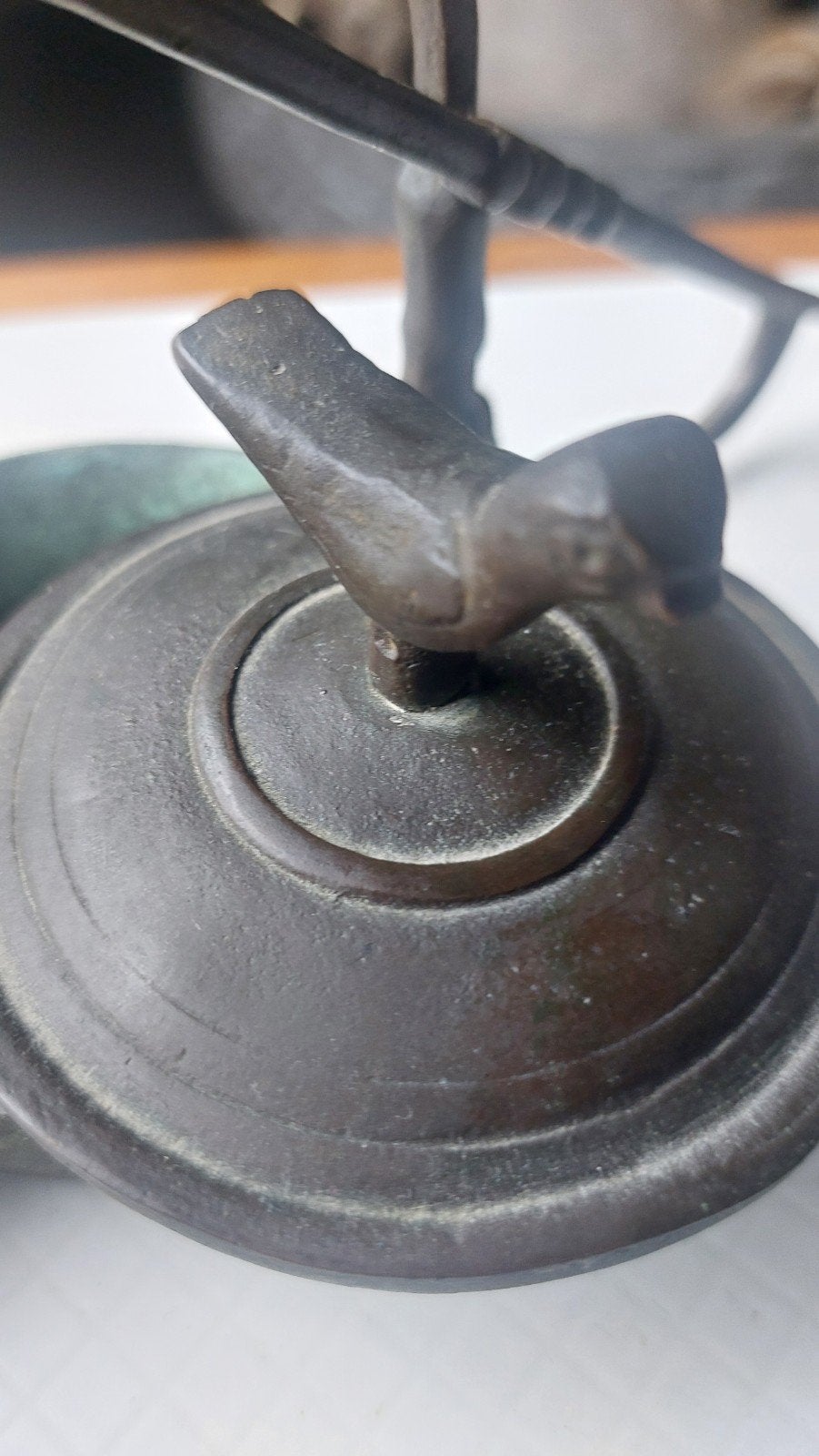 Zeldzame Antieke Bronzen Hangende Olielamp (Betty Lamp) met, Ophalen of Verzenden