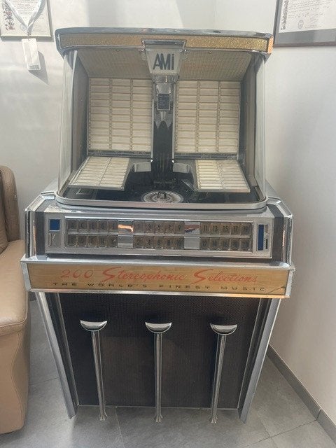 ami k 200, Verzamelen, Automaten | Jukeboxen, Ophalen, Zo goed als nieuw, 1950 tot 1960, Ami