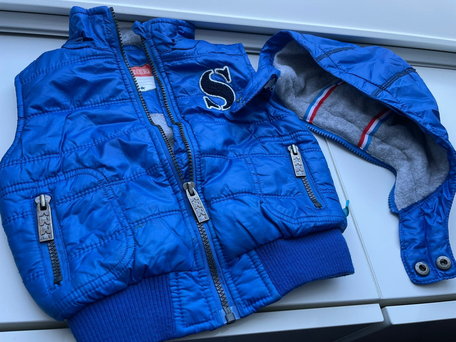Bodywarmer  (Stoer) maat 92, Kinderen en Baby's, Kinderkleding | Maat 92, Stoer), Trui of Vest, Ophalen of Verzenden, Zo goed als nieuw