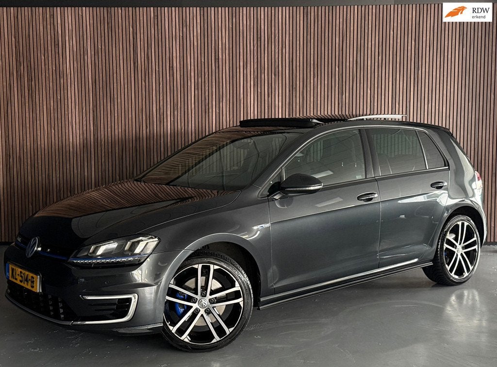 Volkswagen Golf 1.4 TSI GTE Connected Series PANORAMADAK/KEY, 8 kWh, Gebruikt, Euro 6, 4 cilinders