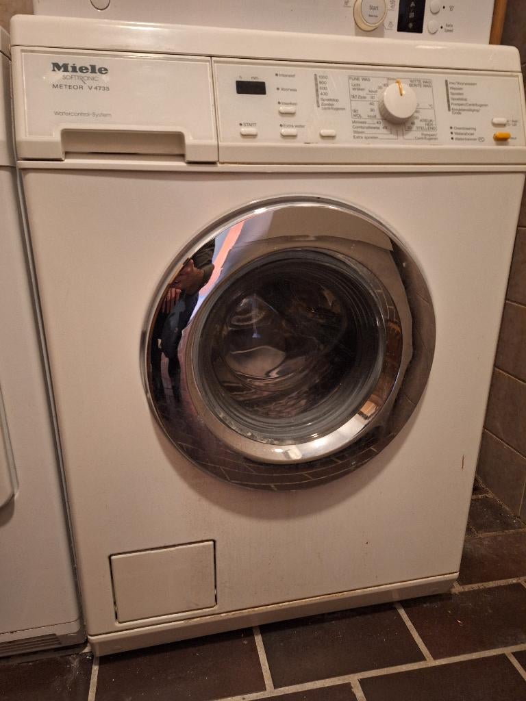 Miele wasmachine, Ophalen, 1200 tot 1600 toeren, Gebruikt, 4 tot 6 kg