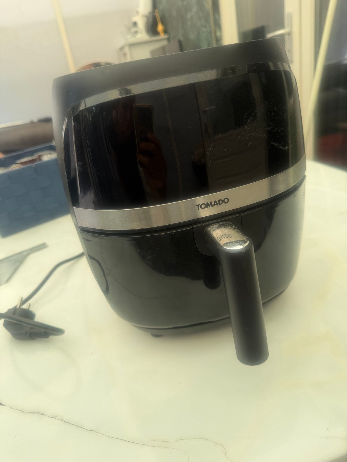 Tomado Airfryer - Zwart, Ophalen of Verzenden, Gebruikt, Airfryer, Minder dan 750 gram