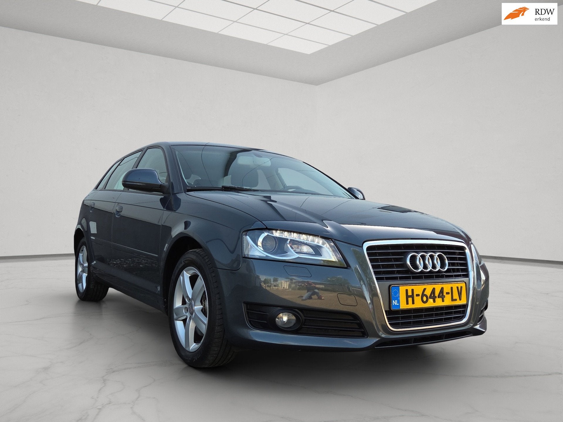 Audi A3 Sportback 1.4 TFSI Attraction, Euro 5, Gebruikt, Zwart, 4 cilinders
