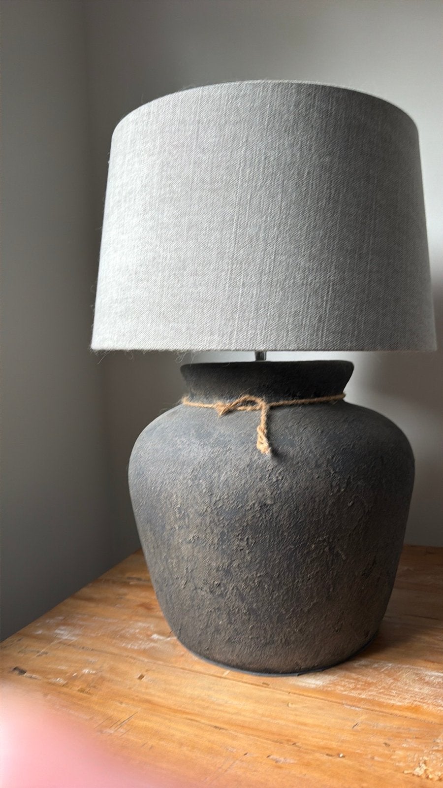 Stoere rustieke kruiklampen met beige kap., Ophalen, Grijs, Zo goed als nieuw, Overige merken