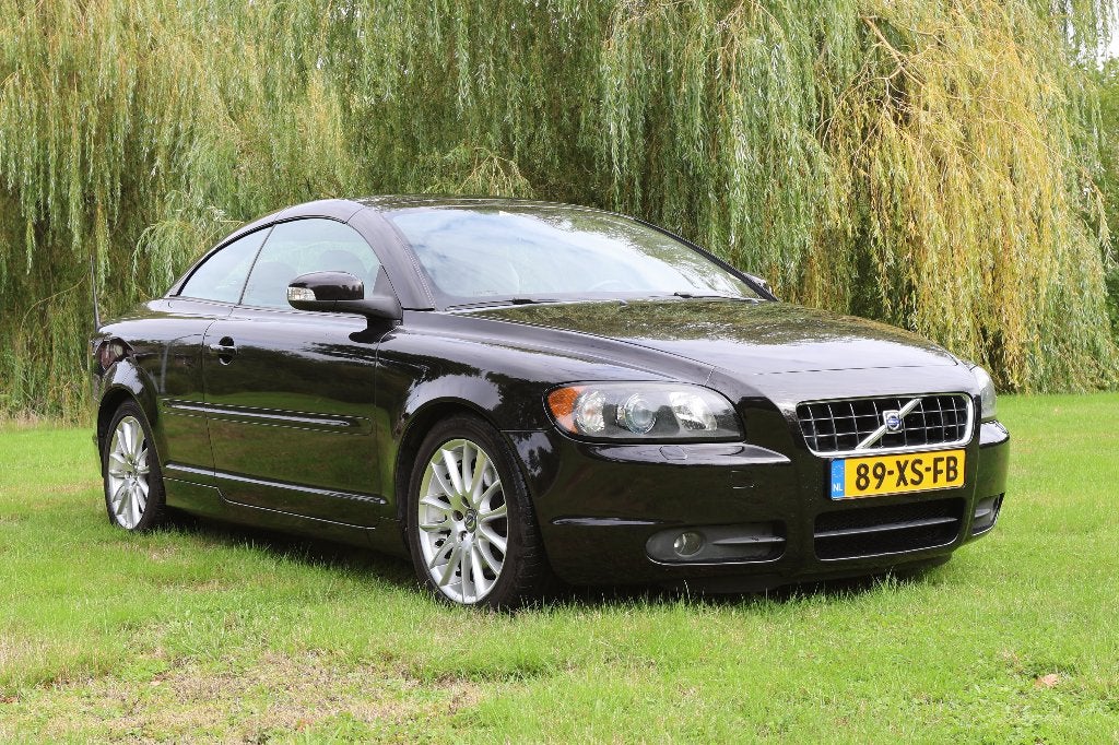 Volvo C70 2.4 D5 Geartronic 2007 Zwart, Auto's, Regensensor, C70, Beige, 197 €/maand