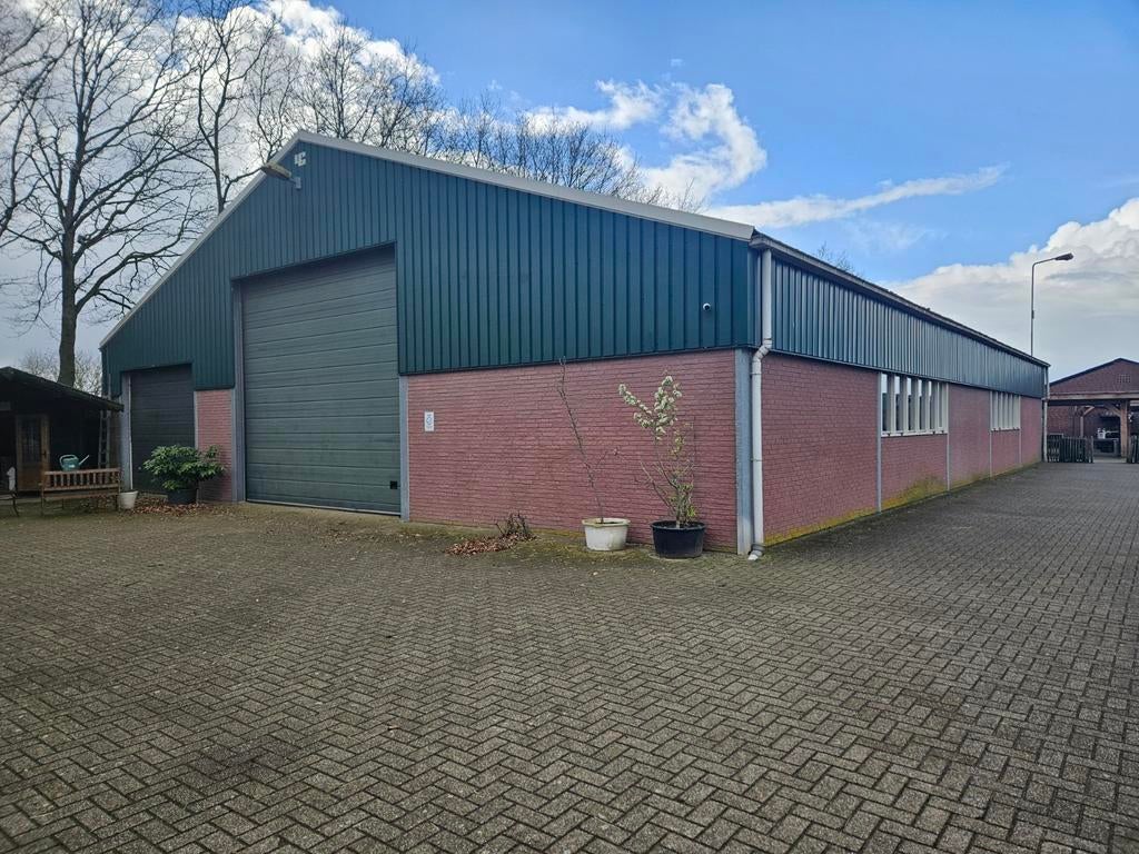 Lambert Geerkens schuur/loods (17x25m) met vloer en isolatie, Zakelijke goederen, Bedrijfs Onroerend goed, Industrieel, Koop