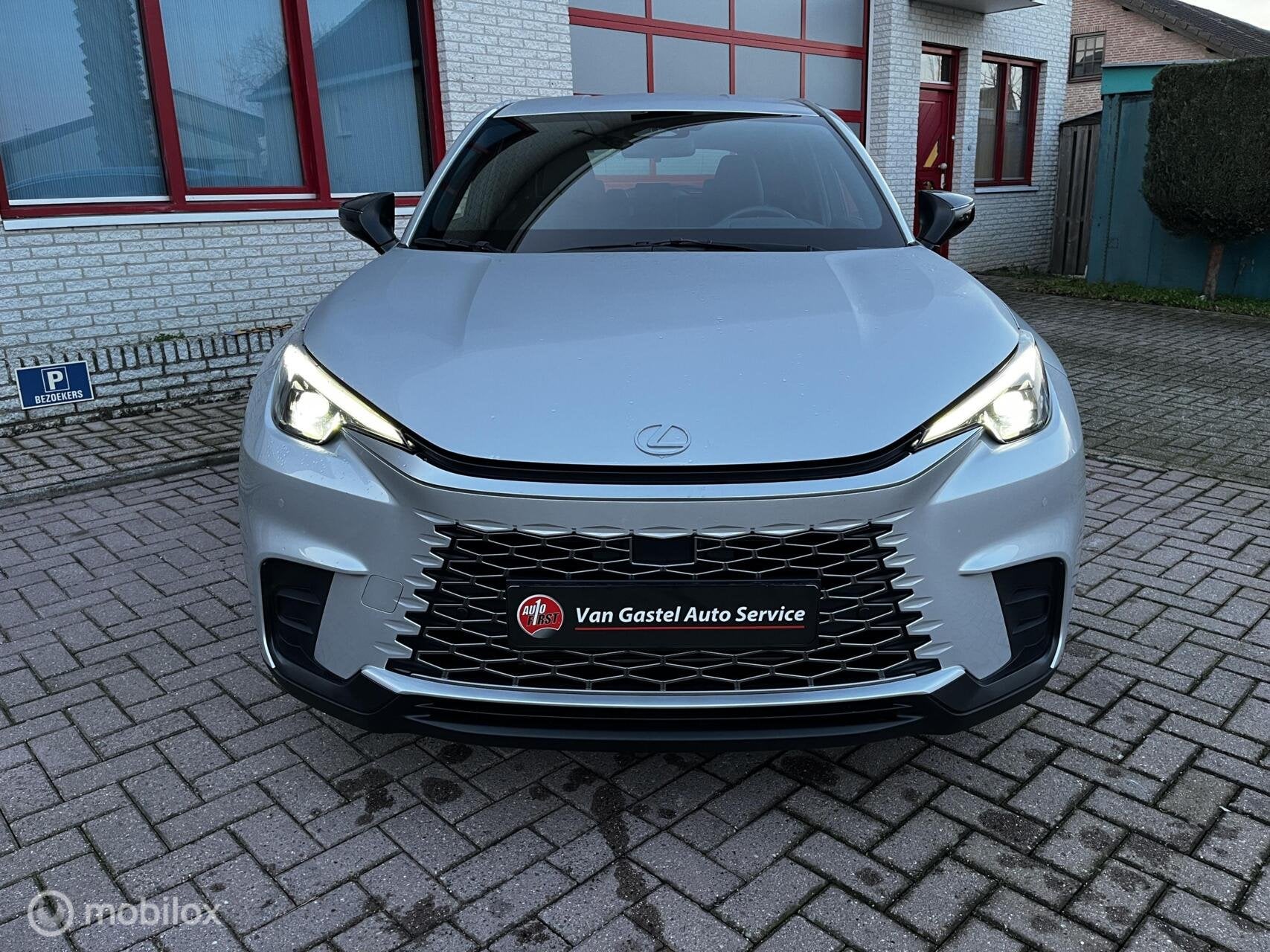 Lexus LBX Business Line Pro 2WD, Stof, Gebruikt, Zwart, LBX