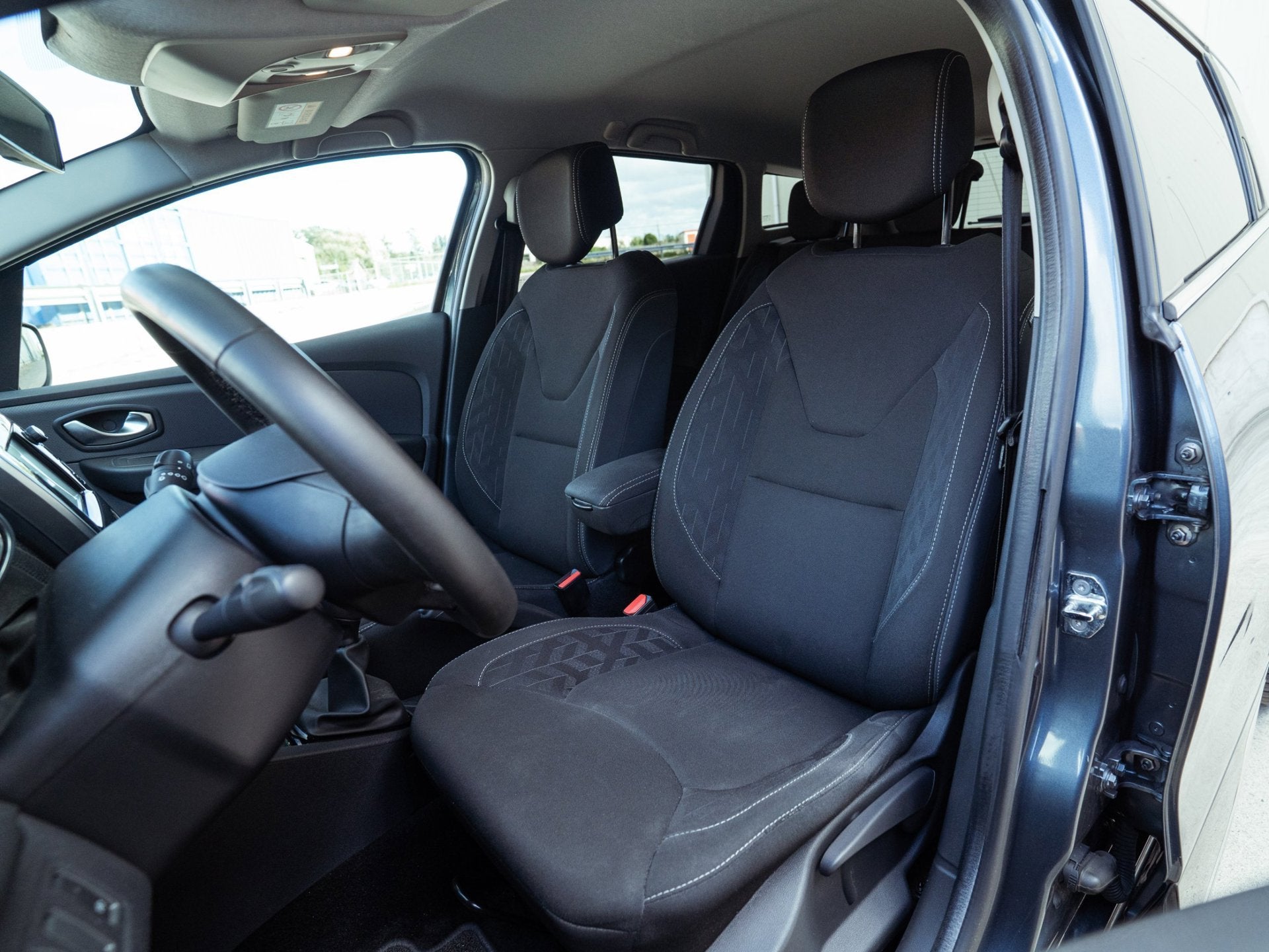 Renault Clio Estate 0.9 TCe Limited 90 pk (2018) | Navi | Ke, Auto's, Voorwielaandrijving, Gebruikt, 580 kg, 49 €/maand