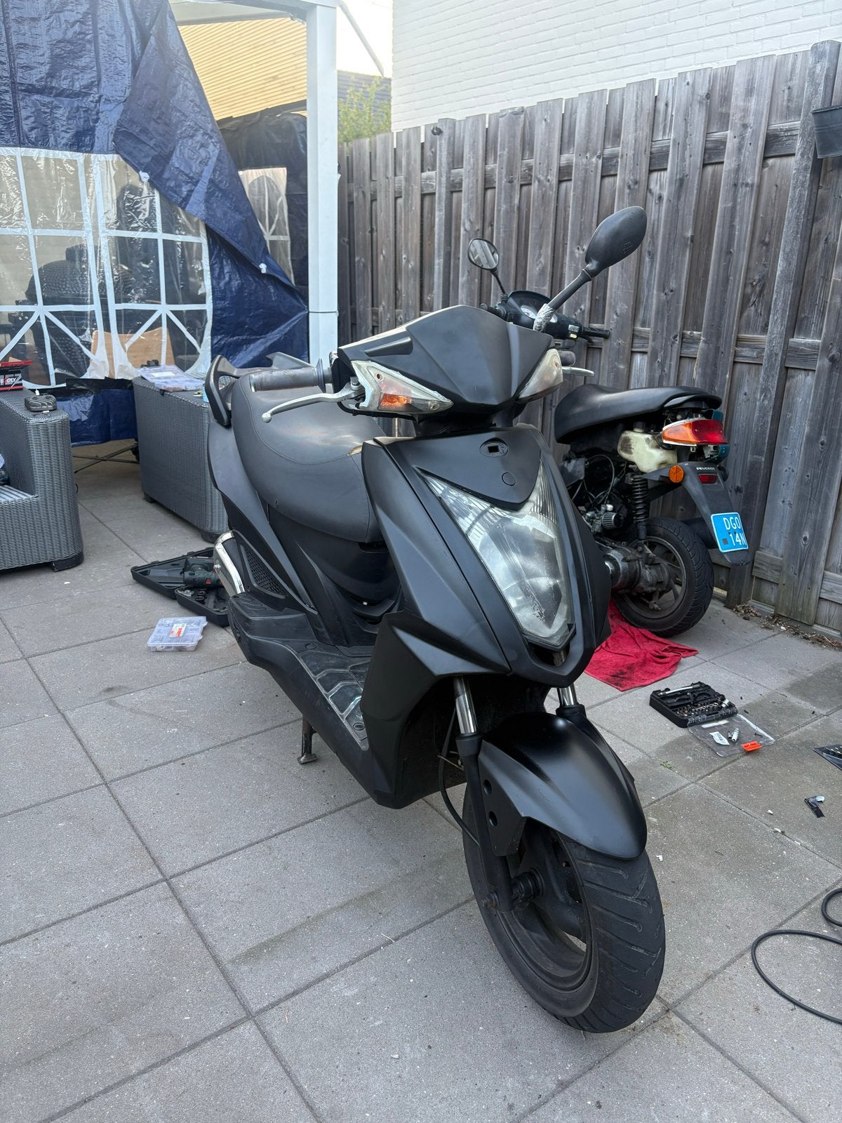 Kymco Agility 50cc Scooter - Mat Zwart, Fietsen en Brommers, Gebruikt, Maximaal 45 km/u, Ophalen of Verzenden, Agility