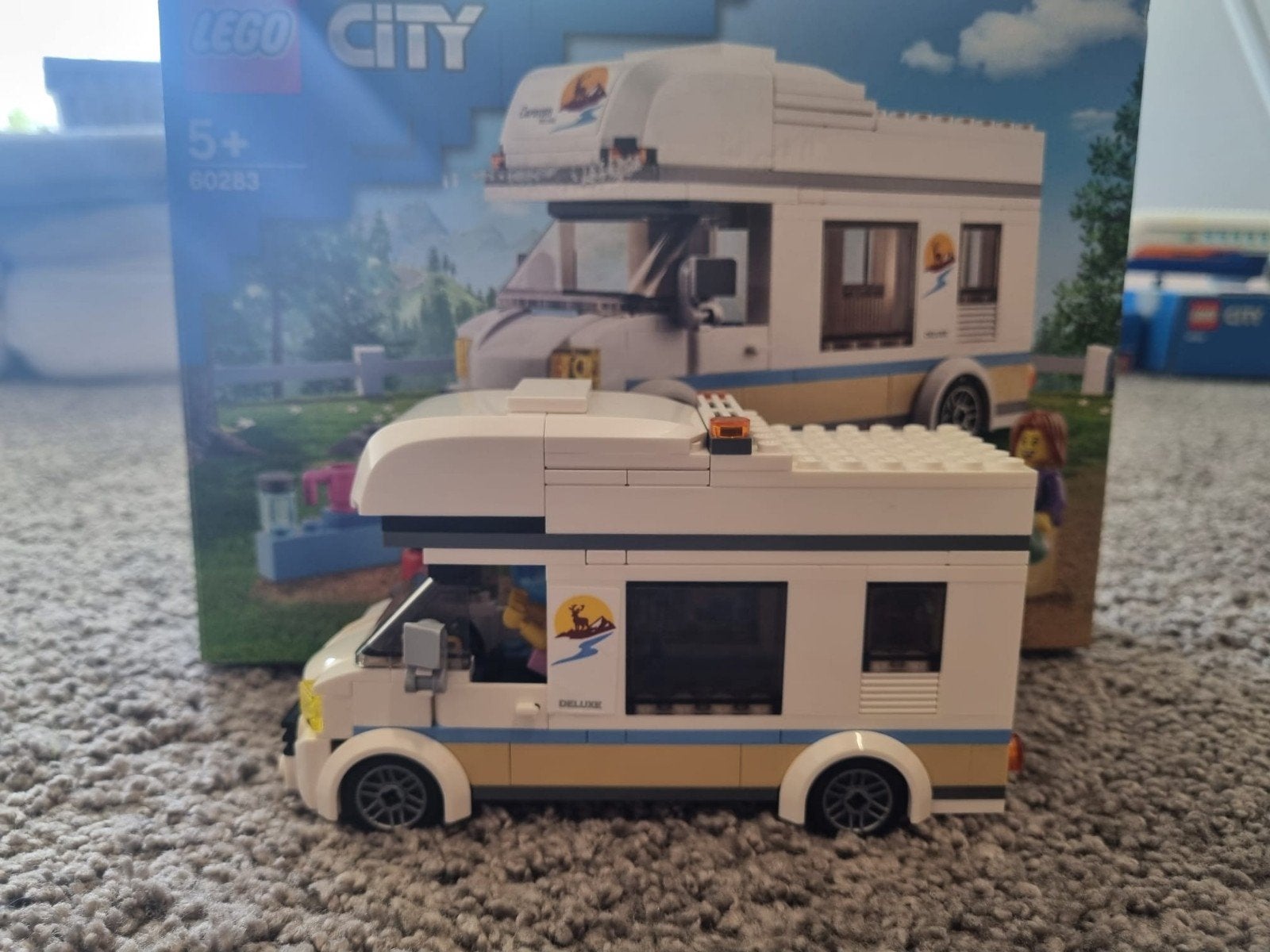 Lego City Campervan - Mist kleine onderdelen/minifigur, Lego, Ophalen of Verzenden, Inclusief doos, Complete set