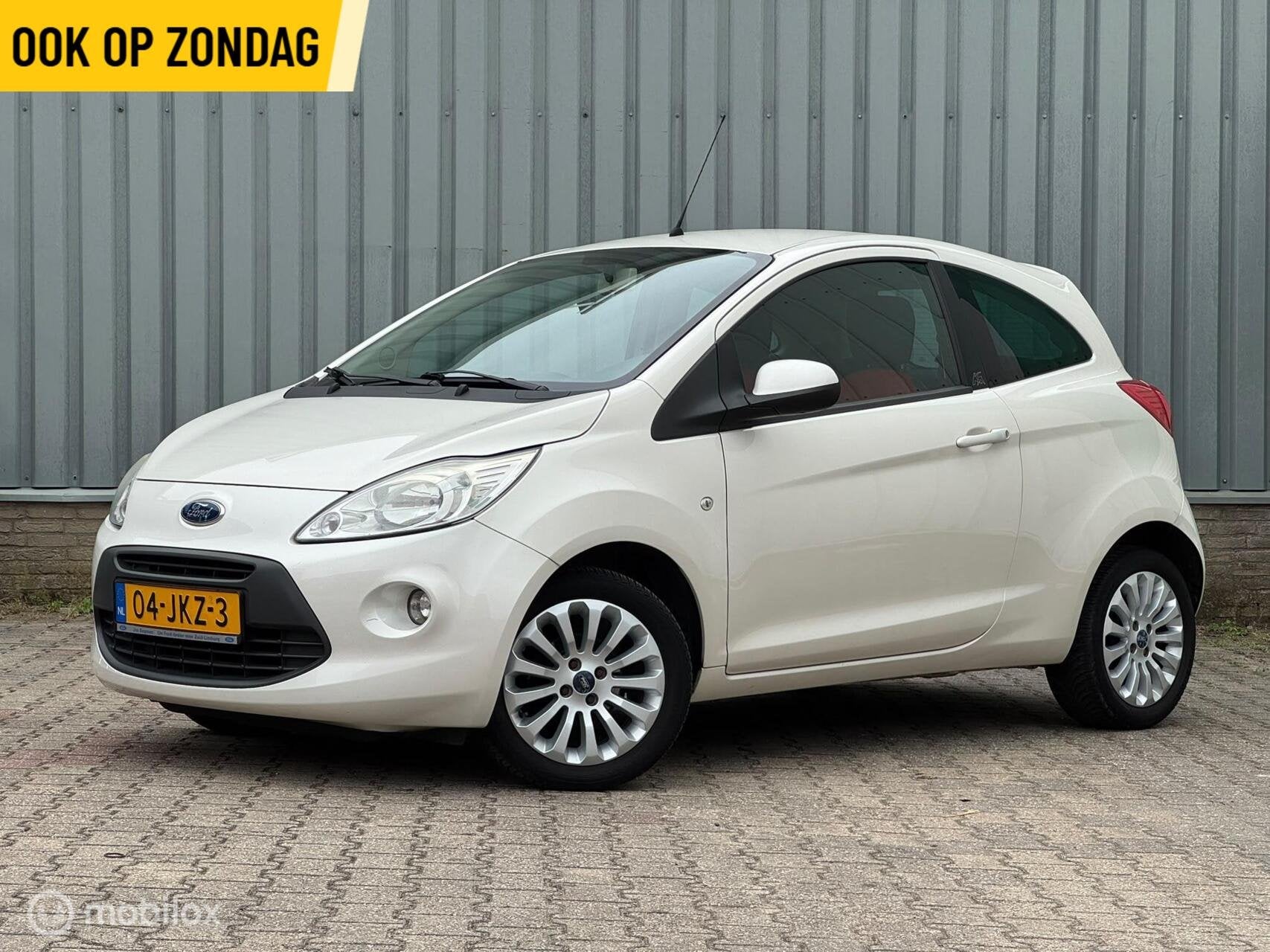 Ford Ka 1.2 Titanium | Parelmoer | Airco | AUX, Voorwielaandrijving, Stof, 1242 cc, 4 cilinders