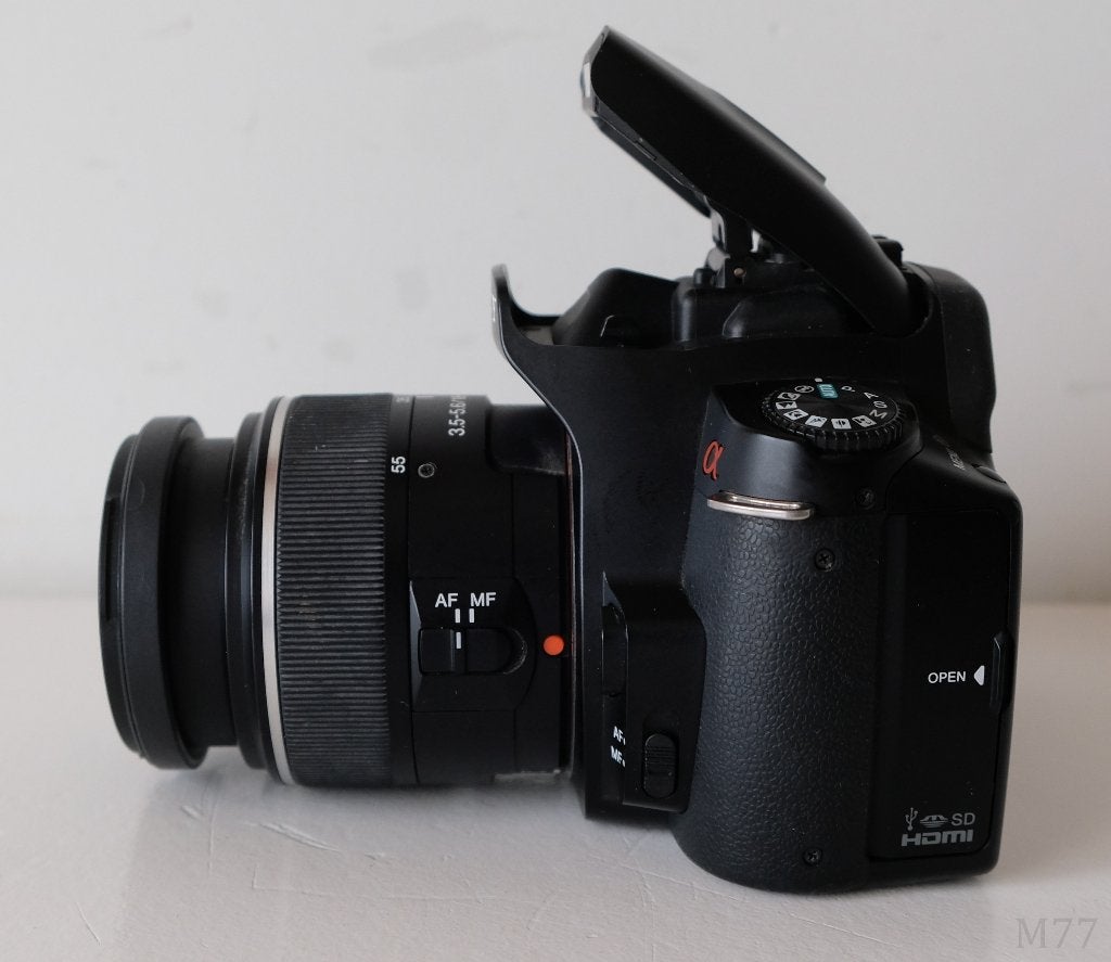 Sony Alpha DSLR-A230 10MP 18-55mm DSLR (32GB), Ingebouwde flitser, Gebruikt, 10 megapixels, Ophalen of Verzenden