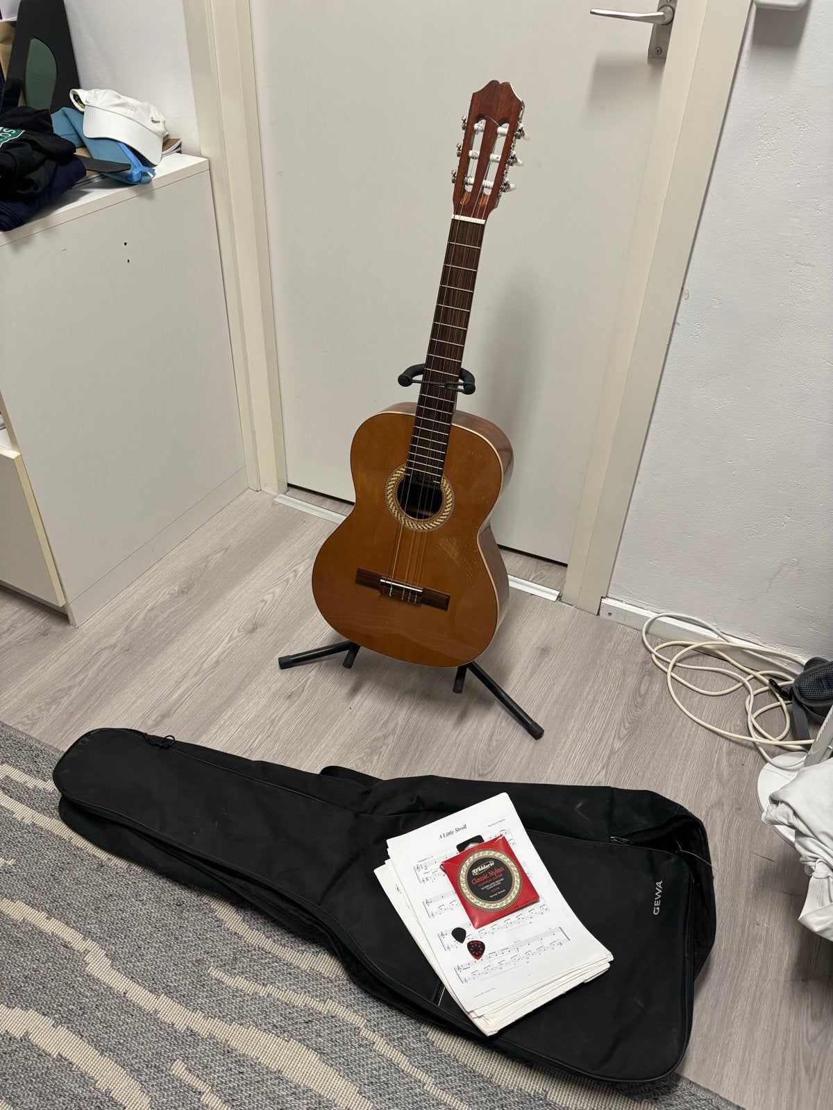 Juan Salvador Modelo 2C Cadet Klassieke Gitaar met Hoes, Muziek en Instrumenten, Ophalen, Gebruikt, Klassieke of Spaanse gitaar
