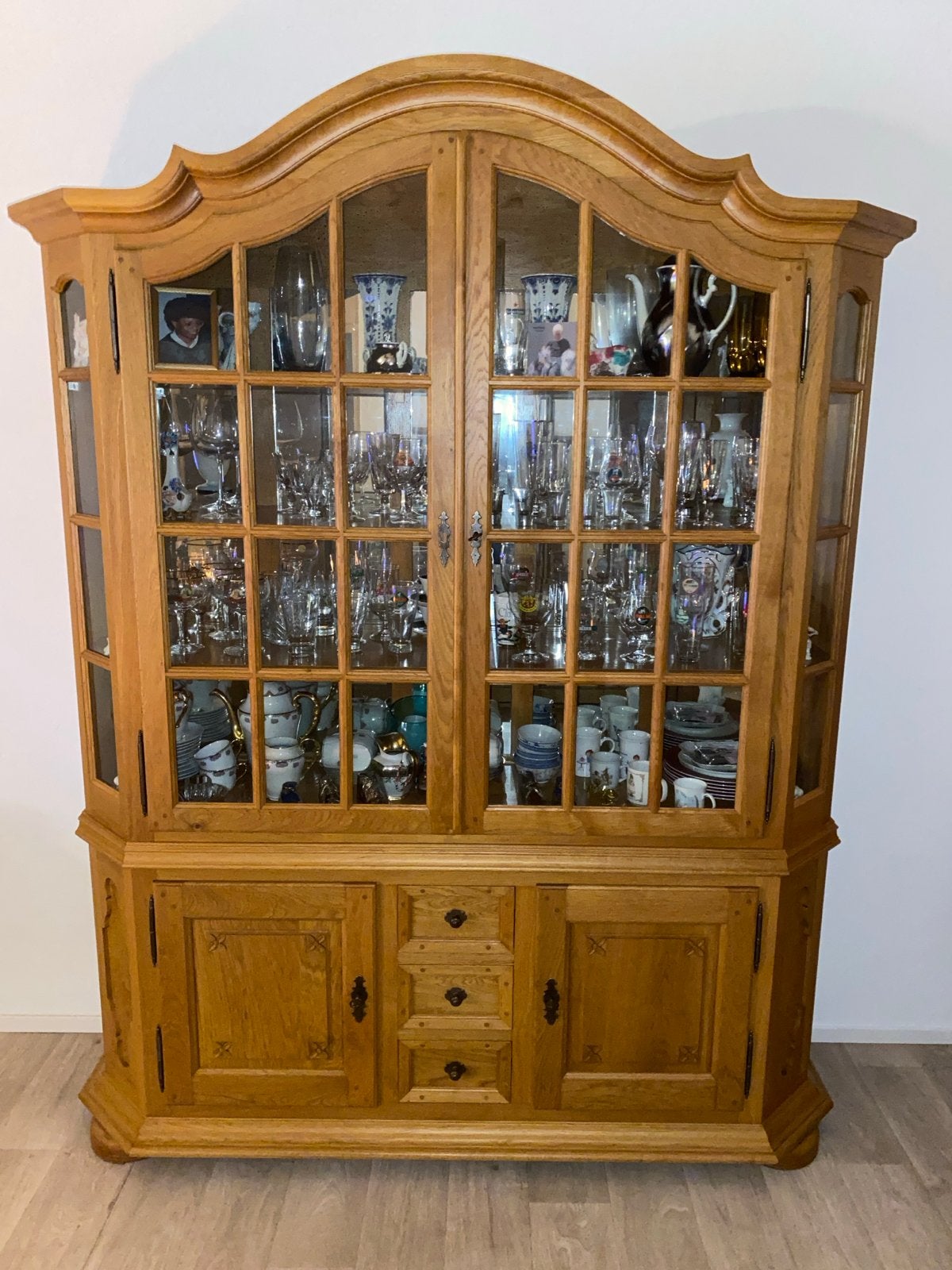 Licht eiken vitrinekast 200x160 cm 2 delig, Huis en Inrichting, Ophalen, Gebruikt, 200 cm of meer, 150 tot 200 cm