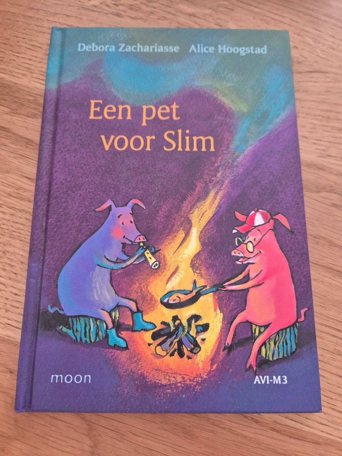 Een pet voor Slim - AVI-M3 leesboekje, Boeken, Ophalen of Verzenden, Zo goed als nieuw, Debora Zachariasse, Fictie algemeen