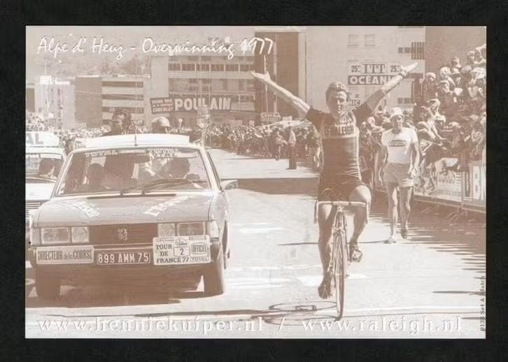 Wielrennen Hennie Kuiper Alpe d' Huez Overwinning 1977, Ophalen of Verzenden, 1960 tot 1980, Ongelopen, Sterren en Beroemdheden