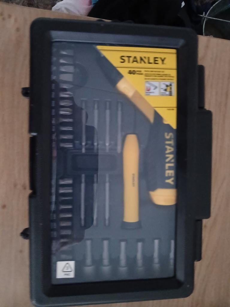 Stanley 40-delige schroevendraaier en bitset, Ophalen of Verzenden, Nieuw
