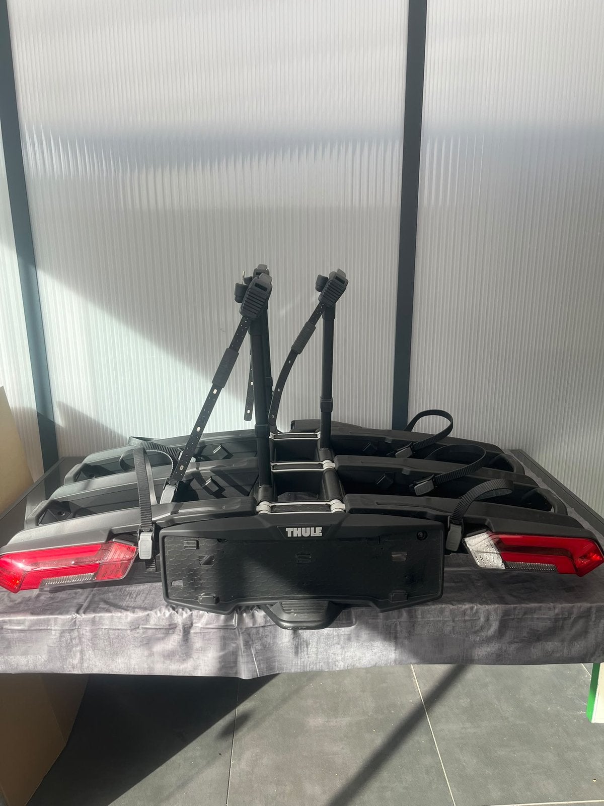 Thule epos 9791 3 fietsen 60kg, Ophalen of Verzenden, Zo goed als nieuw, Trekhaakdrager, Brede banden