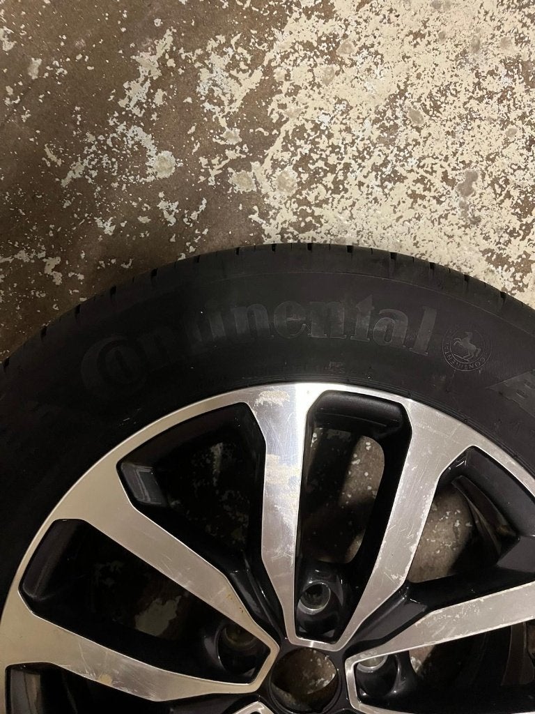 Continental autoband inc velg 215-60-R17 H, Auto-onderdelen, Banden en Velgen, Ophalen, Banden en Velgen, 17 inch, Personenwagen