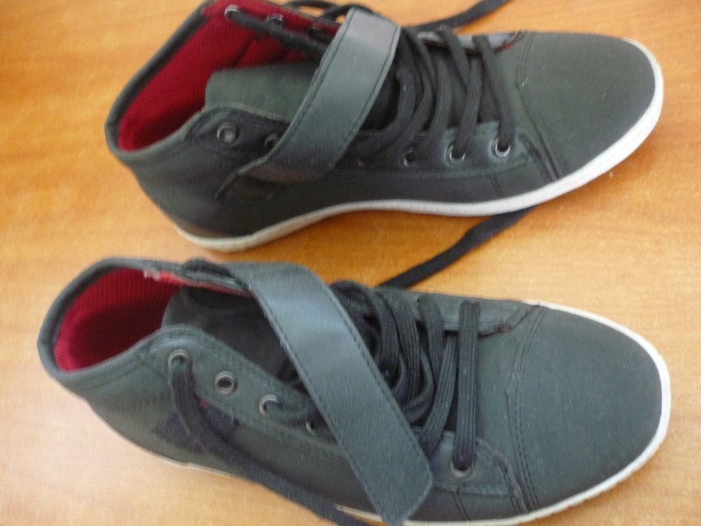 zgan  zwarte  schoenen, Ophalen of Verzenden, Zo goed als nieuw, Zwart, Sneakers of Gympen