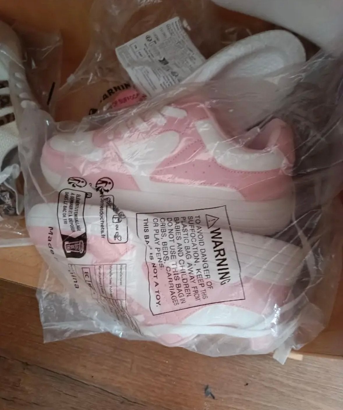 New Pink & White Sneakers – Never Worn, Verzenden, Overige typen, Zo goed als nieuw, Roze