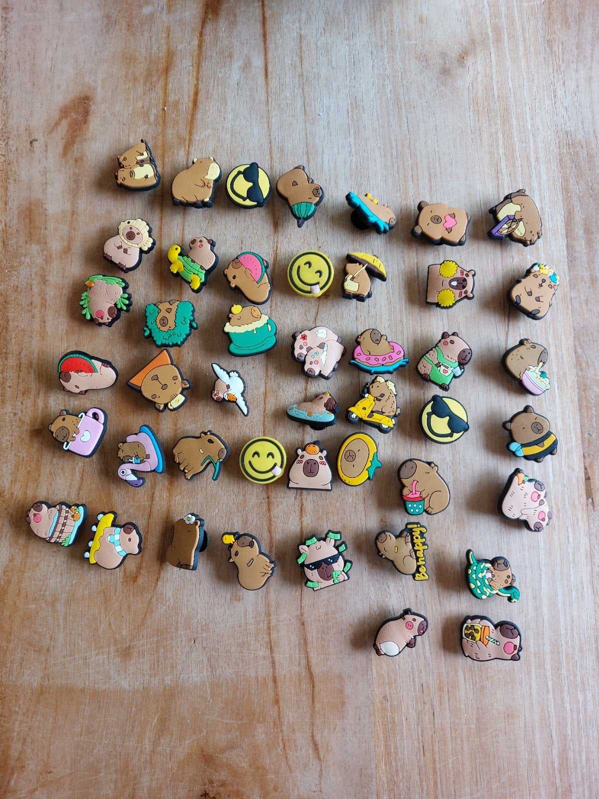 Leuke Capybara Croc Charms Jibbitz - Diverse Ontwerpen, Verzamelen, Ophalen of Verzenden, Zo goed als nieuw