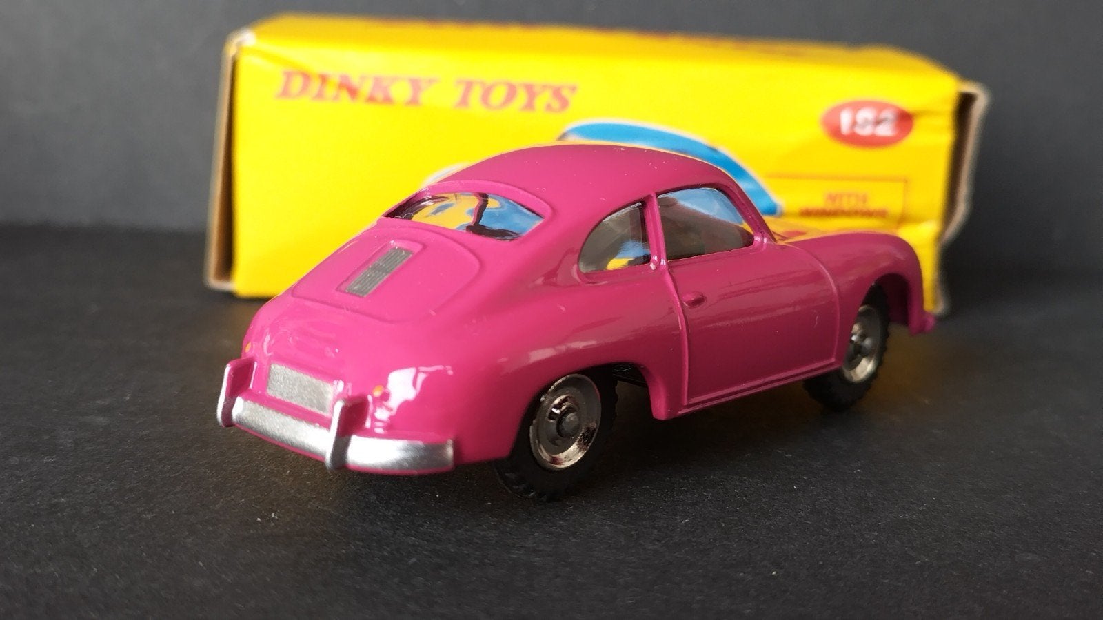 Porsche 356 A Paars 1:43 Dinky Toys Atlas Re-edition Pol, Hobby en Vrije tijd, Modelauto's | 1:43, Auto, Verzenden, Nieuw, M