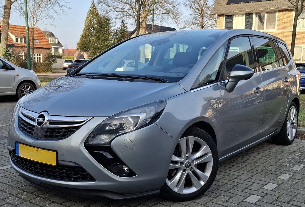 Opel Zafira 1.4 T 103KW 2012 Grijs Cosmo 7 persoons, 1250 kg, 4 cilinders, 7 stoelen, Grijs