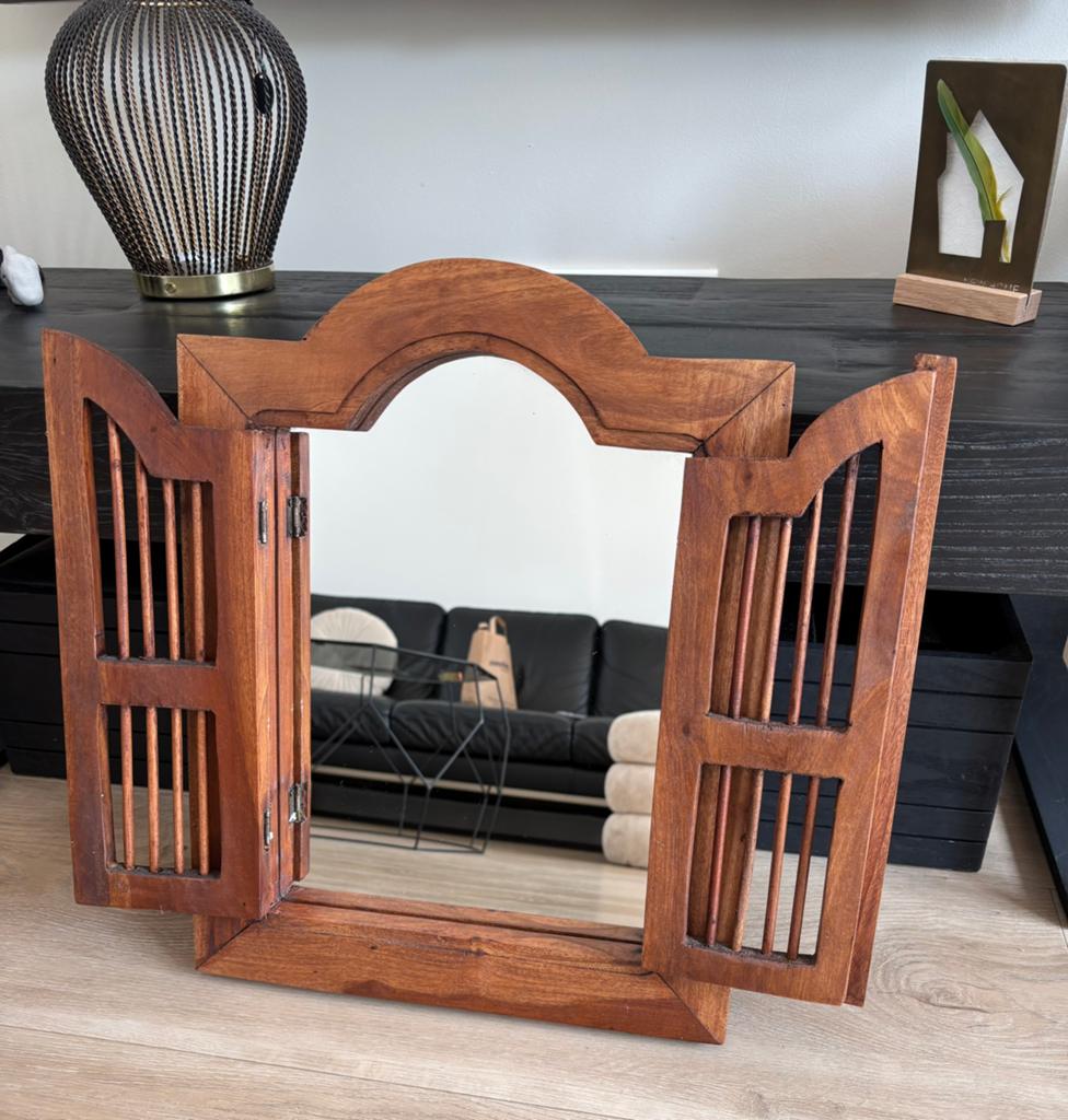 Vintage teakhouten / teak houten spiegel met deurtjes!, Ophalen, Rechthoekig, Minder dan 50 cm, Minder dan 100 cm