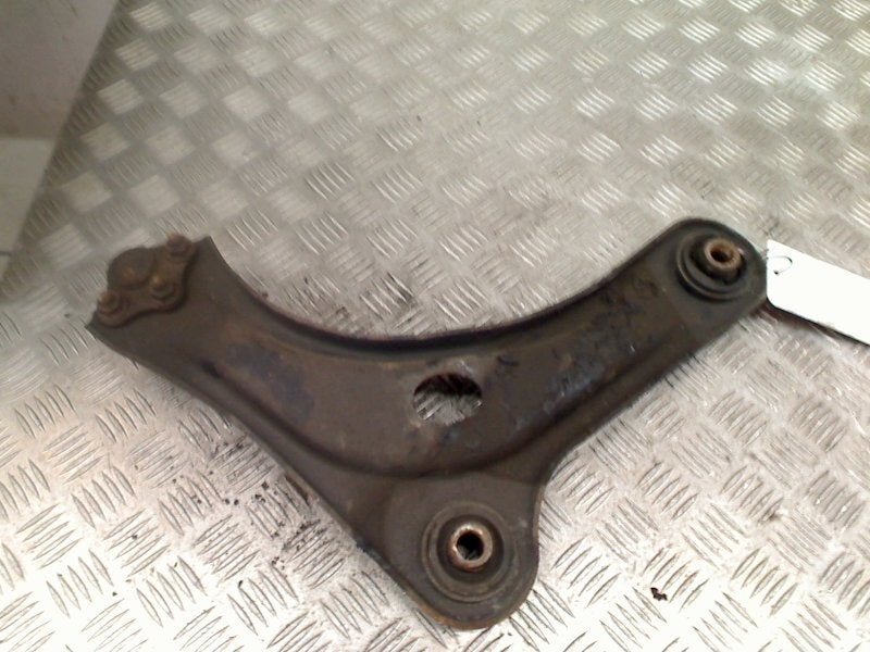 Draagarm Rechts Voor Citroën C2 (JM) (2003-09/2012-09), Gebruikt, Citroën, Kontakt-citroen@citroen.com, Citroën Deutschland GmbH