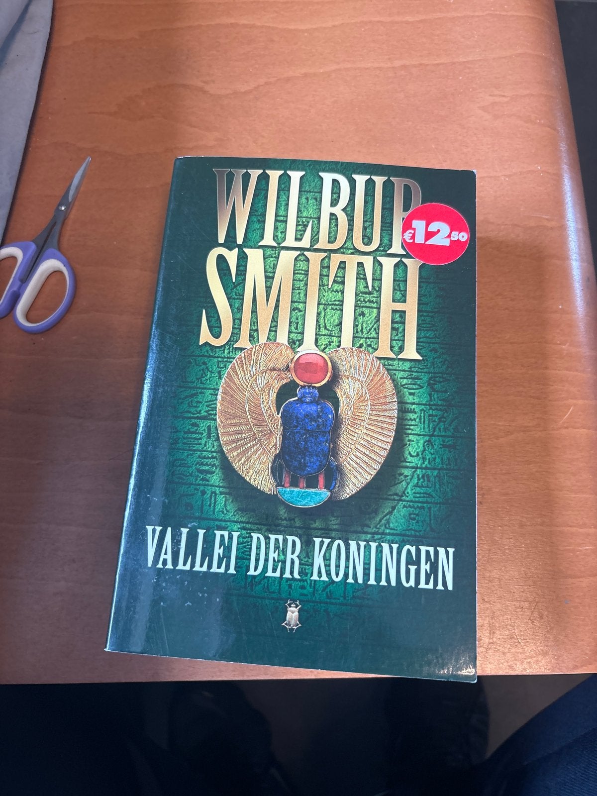 Wilbur Smith - Vallei der Koningen, Ophalen of Verzenden, Gelezen, Nederland