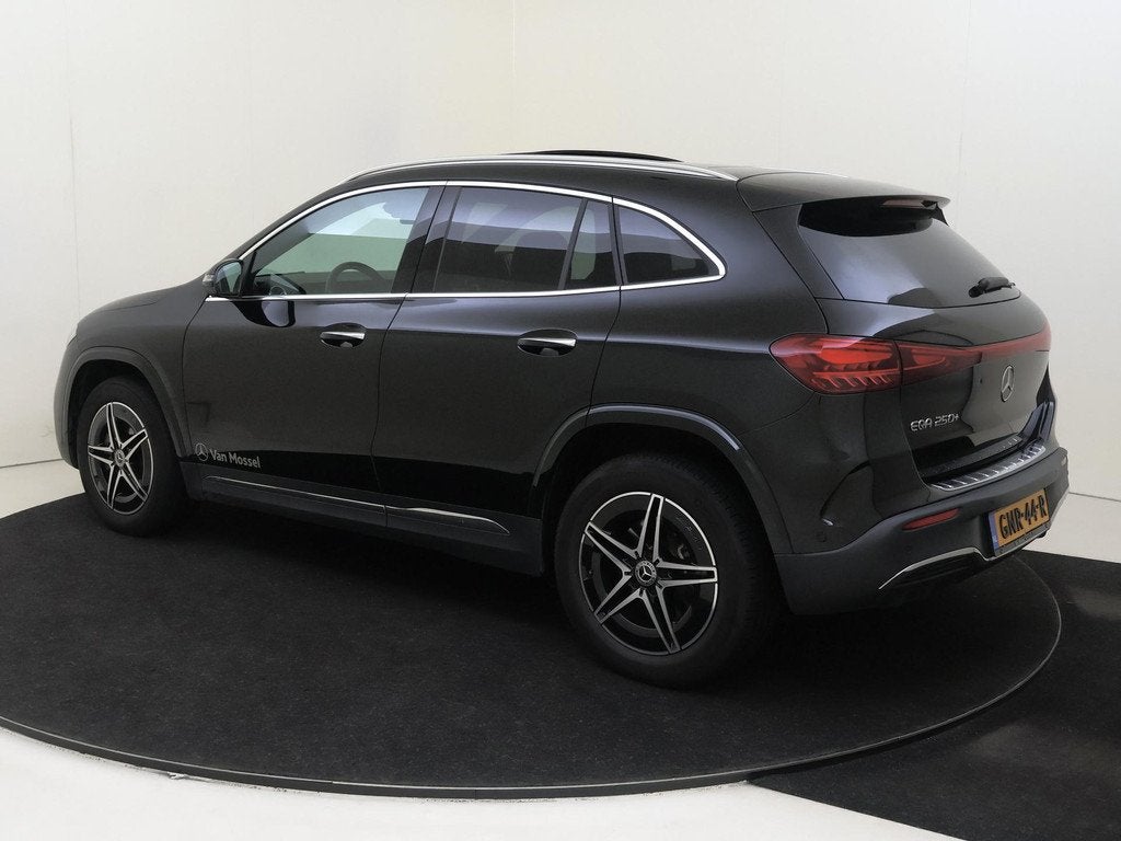 Mercedes-Benz EQA 250+ AMG Line 71 kWh / Panoramadak, Auto's, Mercedes-Benz, 15 min, Gebruikt, Zwart, Zwart
