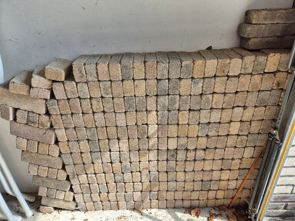 Waaltjes Musselkalk, Tuin en Terras, Ophalen, Gebruikt, Klinkers, Minder dan 5 m²