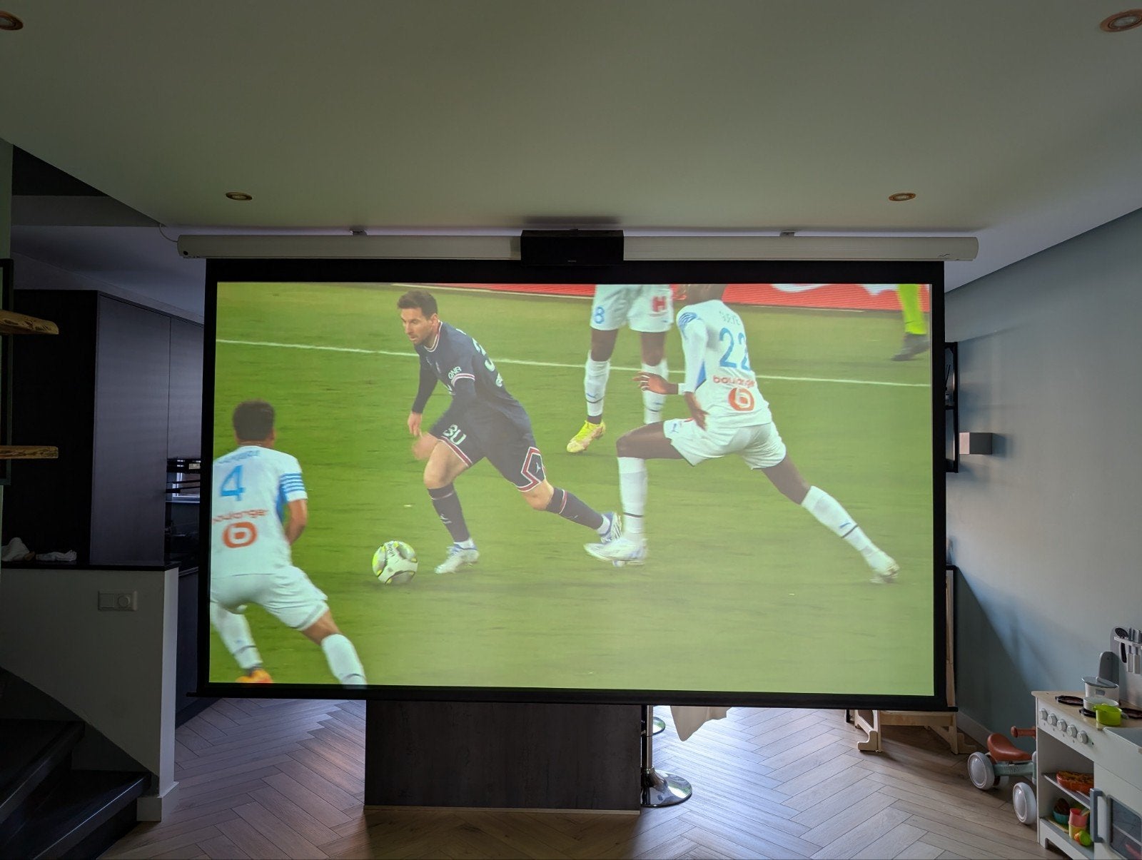 4K beamer thuisbioscoop Set: Epson, Denon, Elite Screen, 7.1-systeem, 70 watt of meer, Zo goed als nieuw, Overige spelers