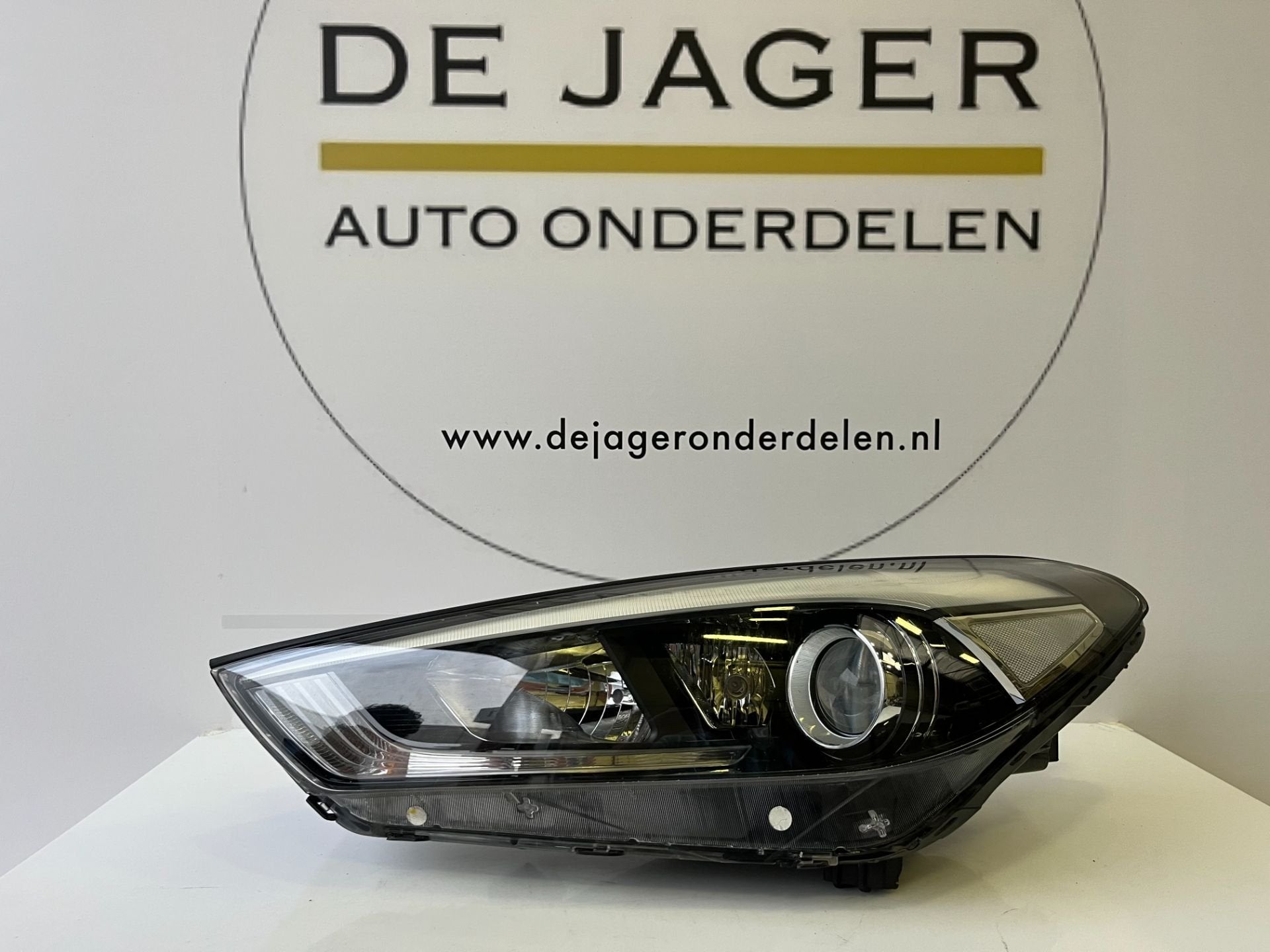 HYUNDAI TUCSON LED KOPLAMP LINKS 92101-D7100, Gebruikt, Heolleung-ro 12
06797  Seoul, Ophalen of Verzenden, Info@hyundai.com