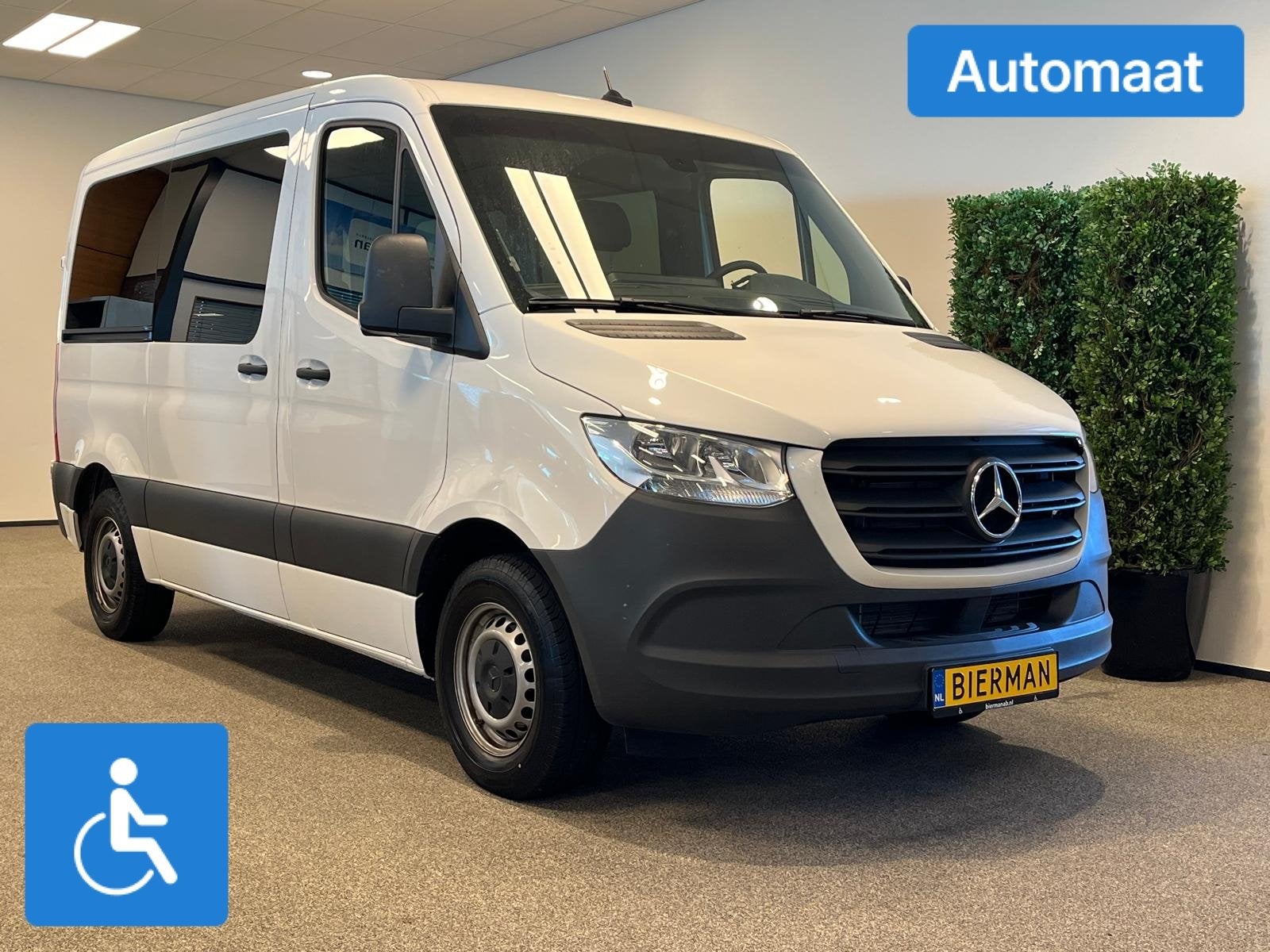 Mercedes Sprinter L1H1 Rolstoelbus Automaat, 12 maanden, Stof, Gebruikt, 4 cilinders