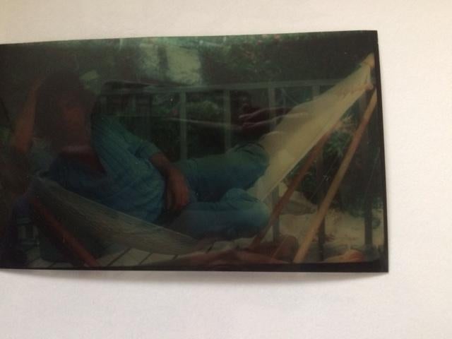 Negatief van John Travolta in hangmat, Ophalen of Verzenden, Zo goed als nieuw, Foto of Kaart