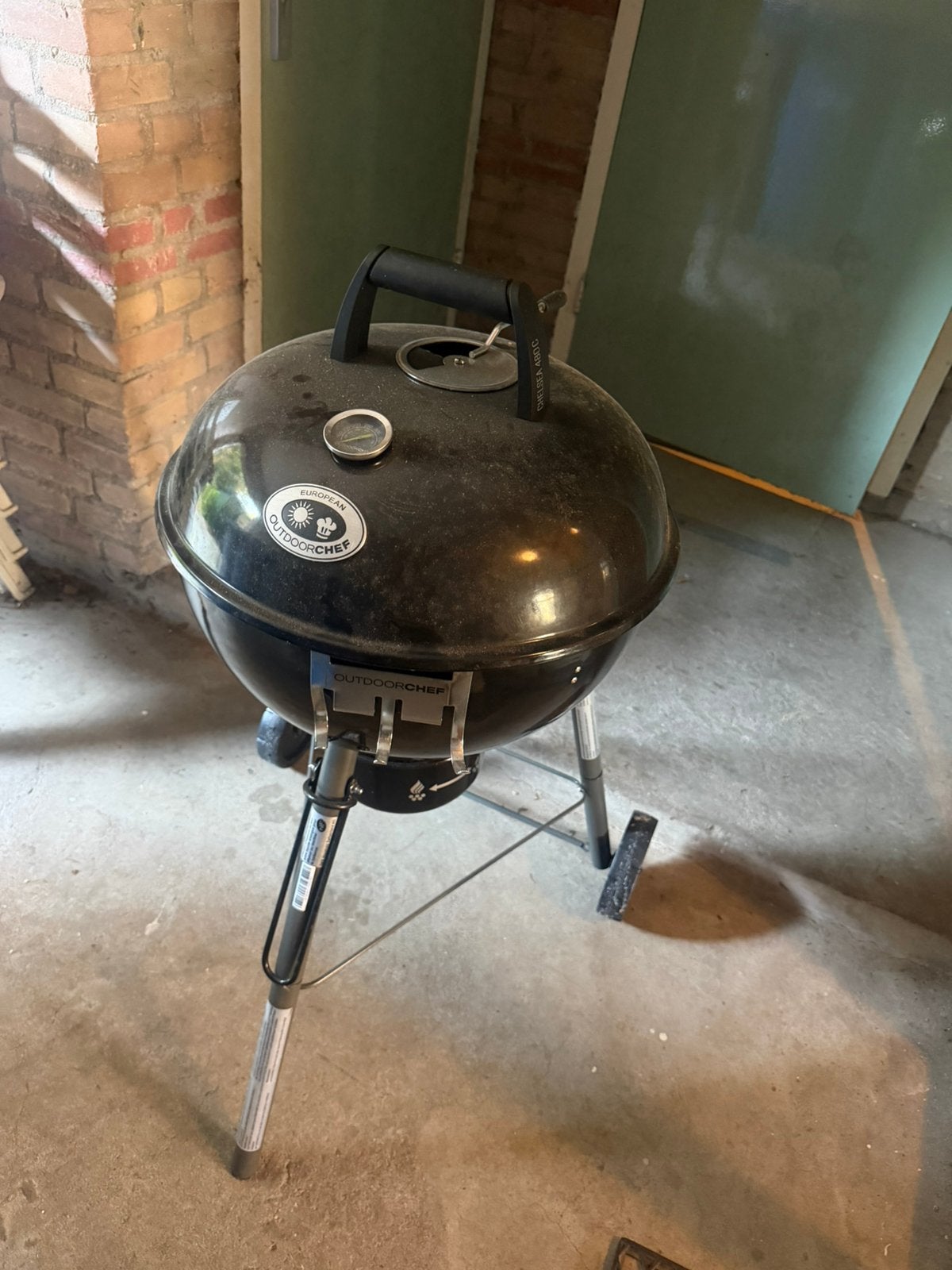 Outdoorchef kogelbarbecue / houtskool BBQ – €50, Ophalen, Gebruikt