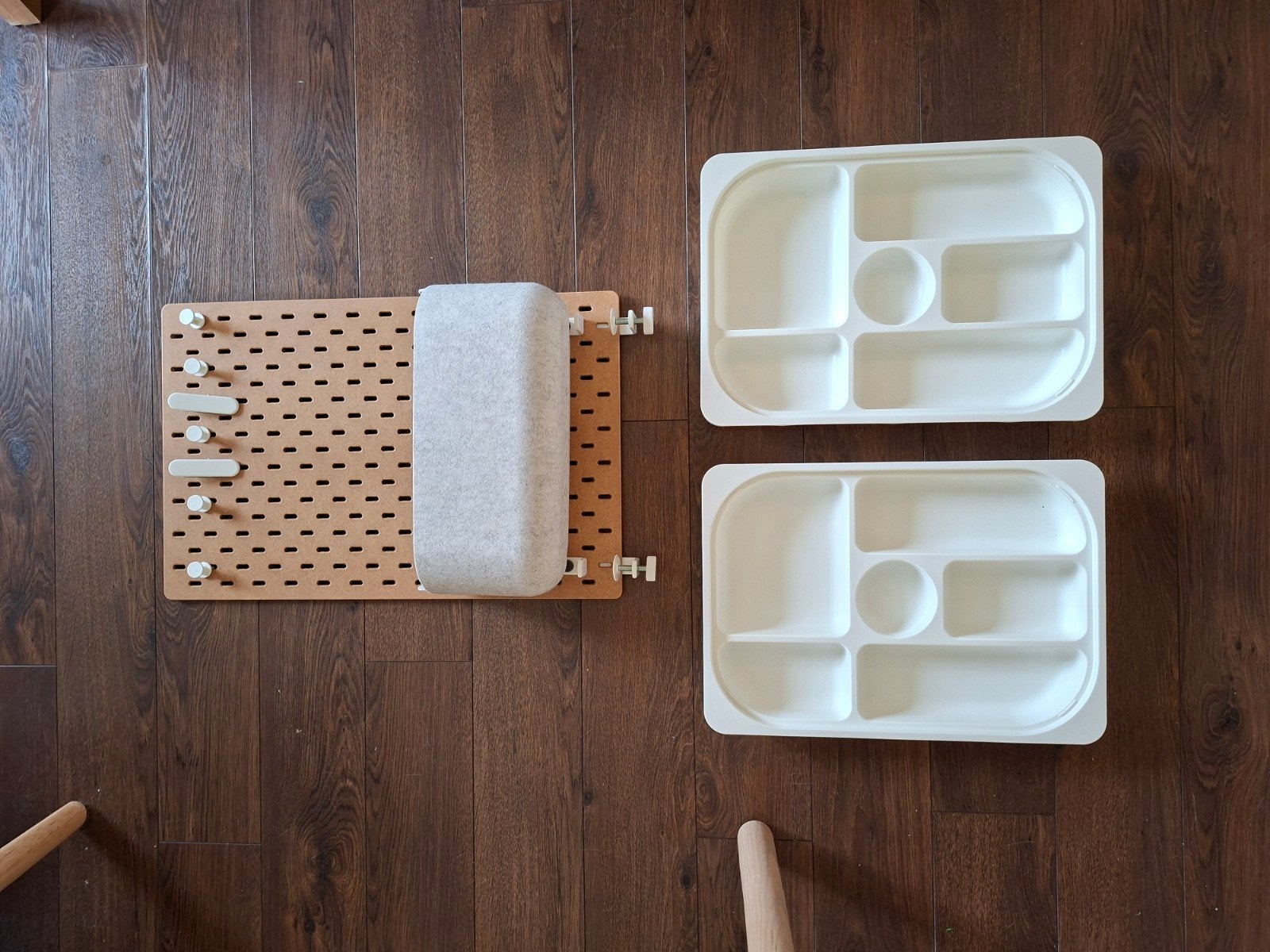 IKEA Skadis bureau accessoires voor bij Flisat, Ophalen, Hout, Kinderbureau, Zo goed als nieuw