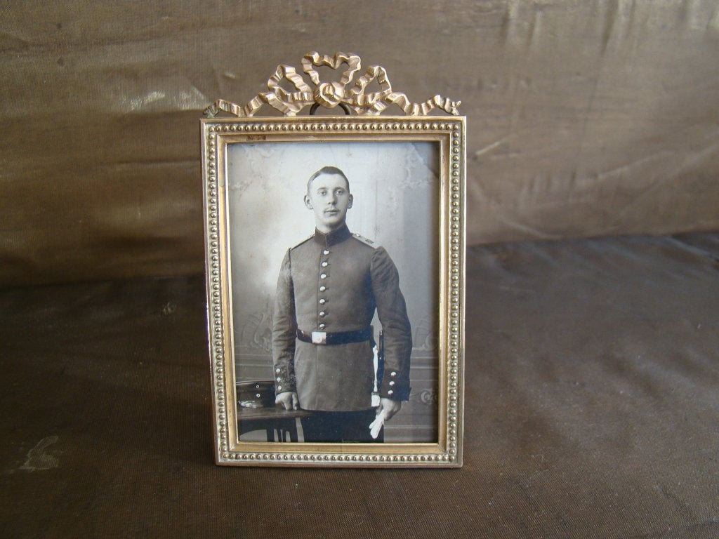 klein antiek staand hangend rechthoekig messing fotolijstje, Ophalen