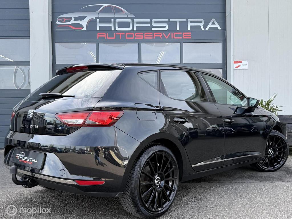 Seat Leon 1.2 TSI Style Trekhaak 18inch Navi PDC Stoelverw C, Voorwielaandrijving, Euro 5, Gebruikt, 4 cilinders