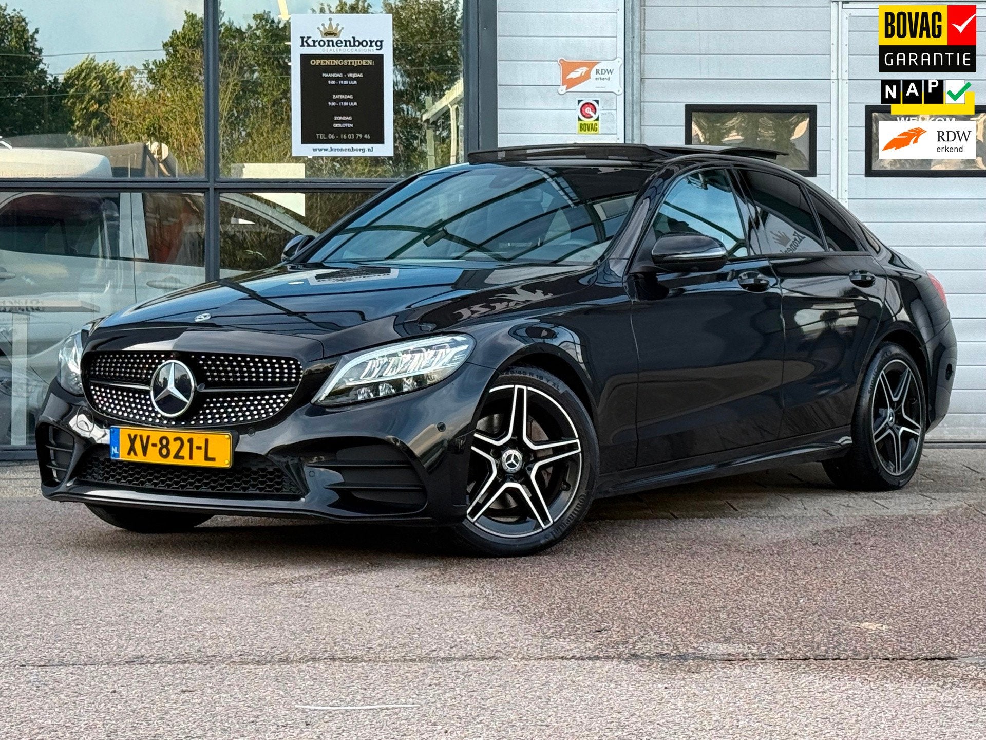 Mercedes-Benz C-klasse 180 Business Solution AMG| PANO| NAP|, Auto's, Dealer onderhouden, Leder en Stof, Zwart, Sedan
